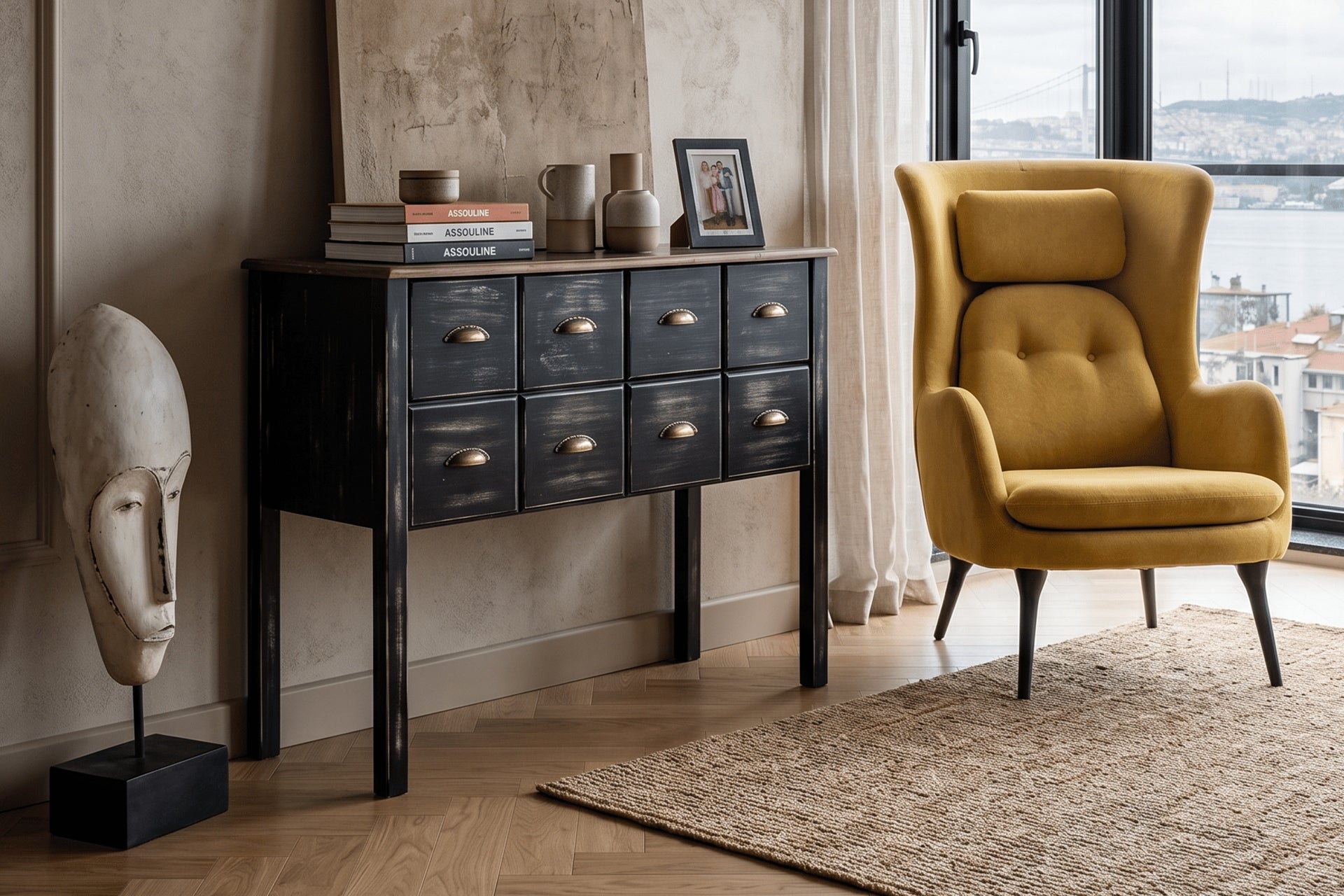 Salt 8-Drawer Black Dresser